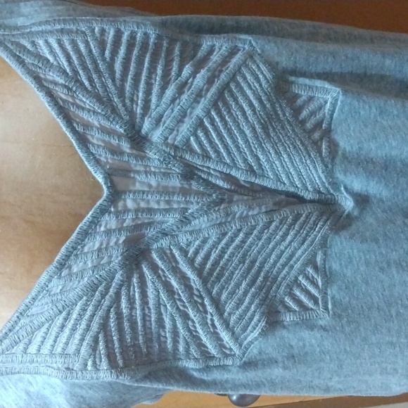 Hi-Line tank top - Picture 2 of 4